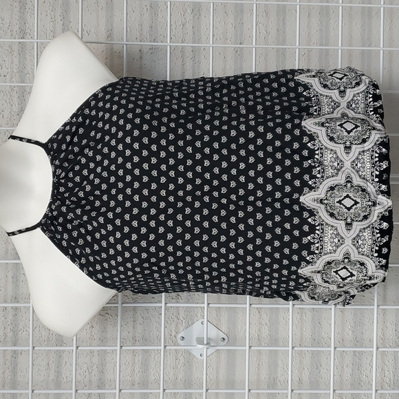 Mossimo Supply Co. Tops - MOSSIMO HALTER TANK sz S